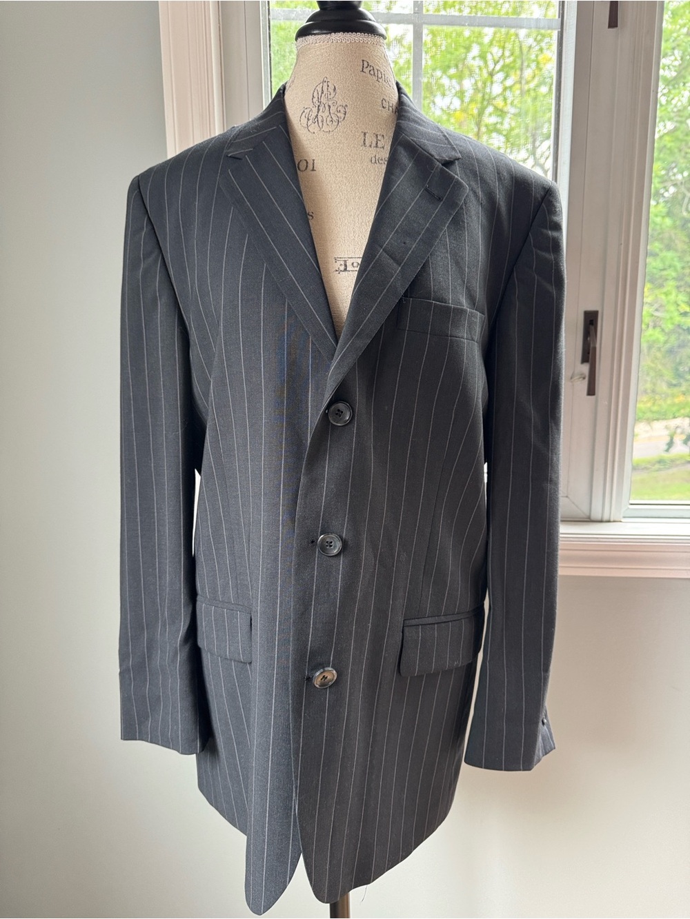 Emanuel Ungaro gray pinstripe wool lined blazer 42/36